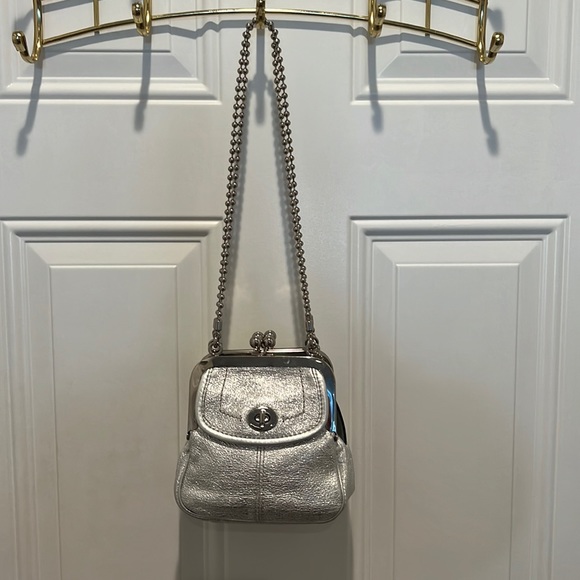 EUC Coach Ball Chain Kiss Lock Evening Bag - Picture 5 of 16